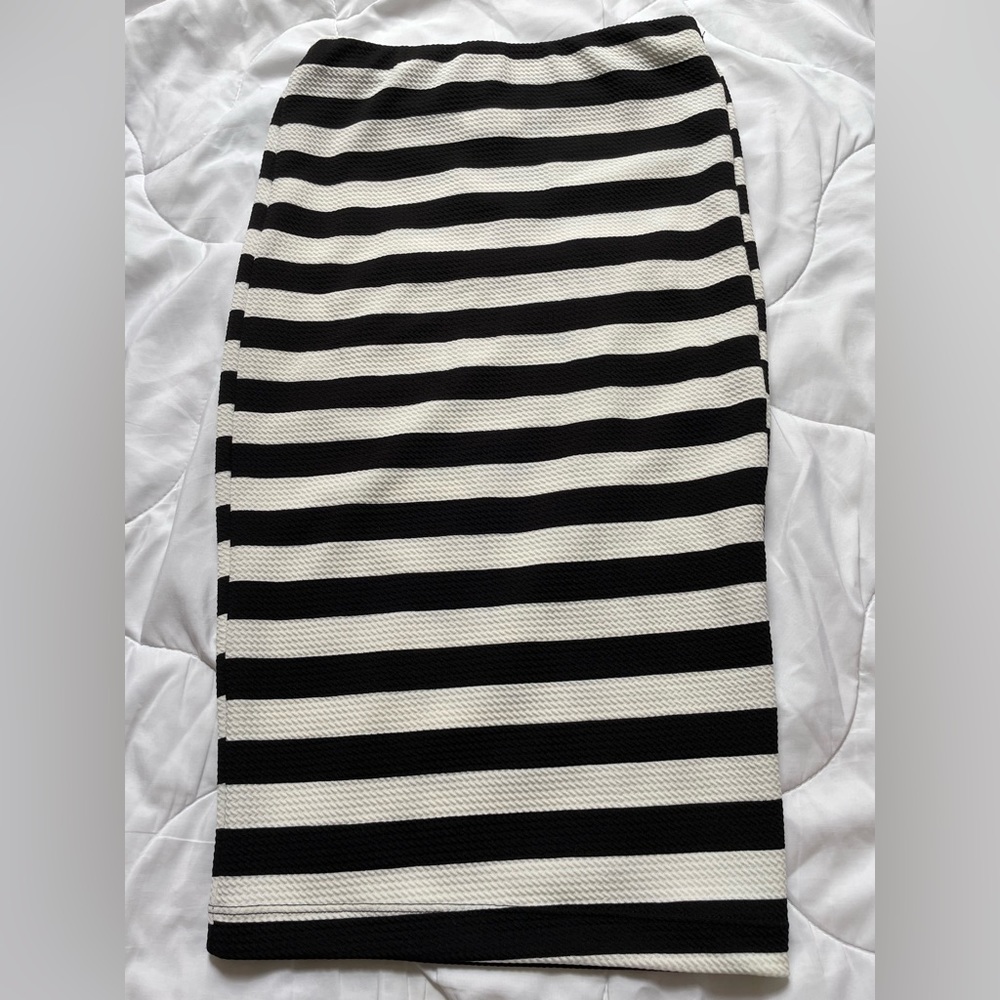 BCX striped pencil skirt xs
